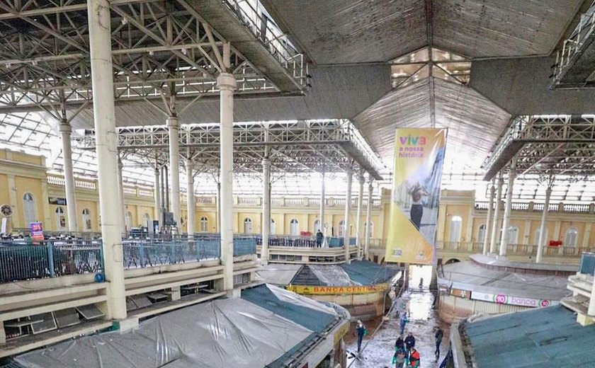 Mercado Público de Porto Alegre reabre com 53 lojas