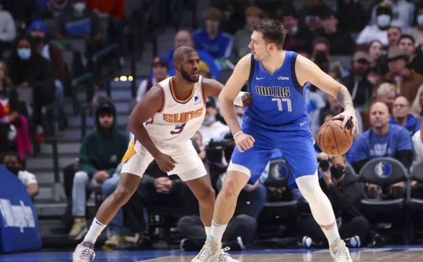Suns, Mavericks e 76ers vencem fora de casa e avançam nos playoffs da NBA