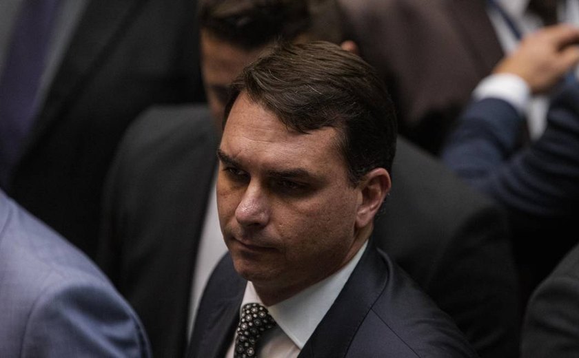 TJ nega liminar pedida por Flávio Bolsonaro para suspender quebra de sigilo