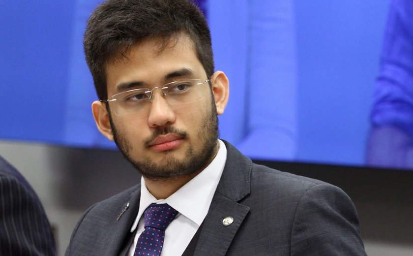 Kataguiri pede ao STF prazo para Lira analisar mais de 100 pedidos de impeachment