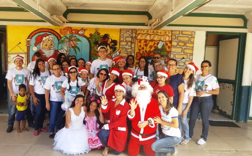 Saúde Bucal realiza 1º Natal Odontológico em creche de Palmeira