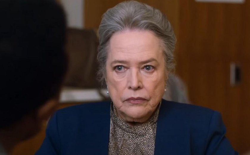 Kathy Bates anuncia sua aposentadoria aos 76 anos: 'Nunca pensei realmente em ser uma estrela'