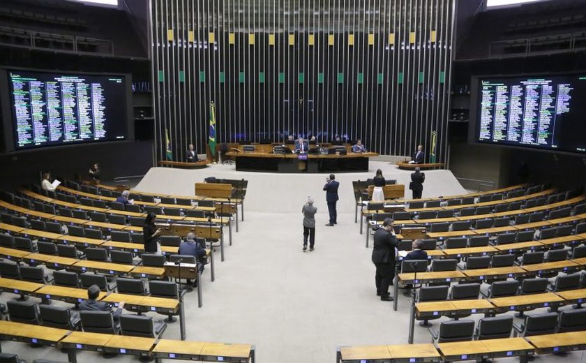 Câmara analisa projeto sobre proteção de crianças em ambientes digitais; acompanhe