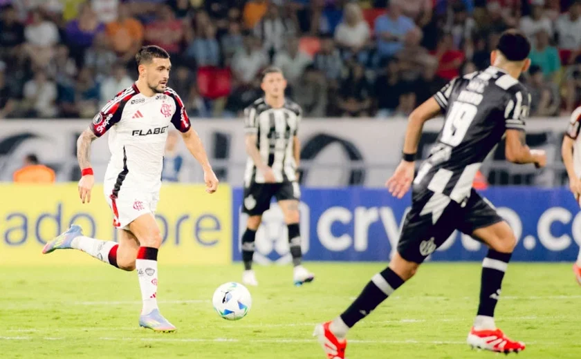 Flamengo abusa dos erros, cede o empate ao Central Córdoba e se complica na Libertadores