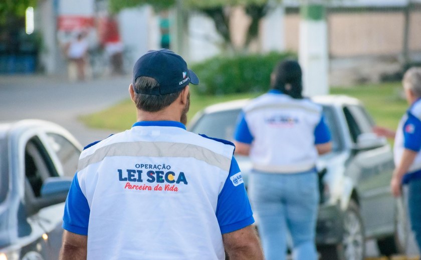 Lei Seca prende em flagrante homem que dirigia sob efeito de drogas na Pajuçara