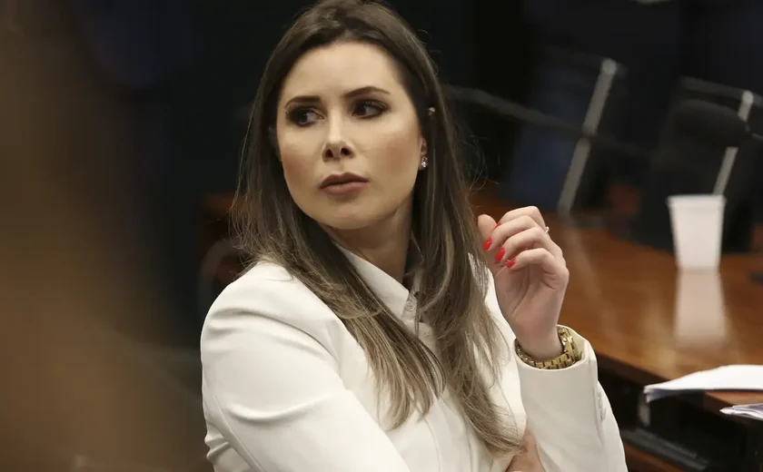 Quem é Caroline de Toni, nova presidente da comissão mais importante da Câmara