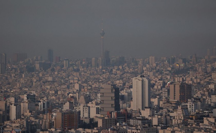 Israel ataca sede de emissora de televisão oficial do Irã