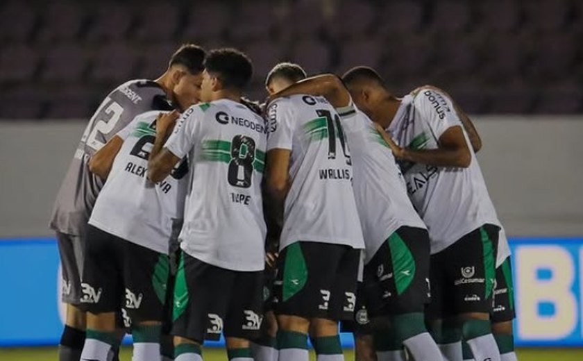 Coritiba leva virada da Ferroviária e perde chance de 'dormir' líder da Série B