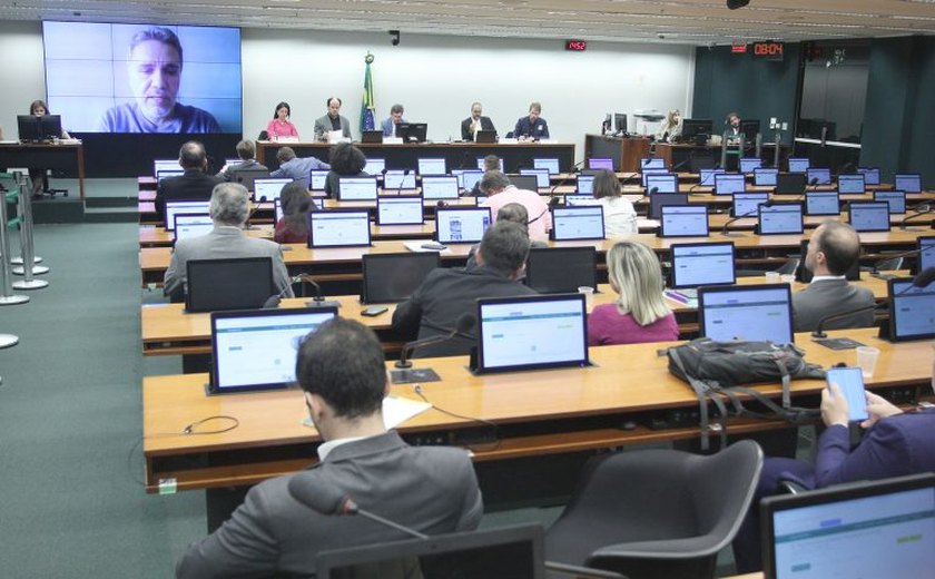 Especialistas defendem que Imposto Seletivo siga metas qualitativas para saúde e meio ambiente