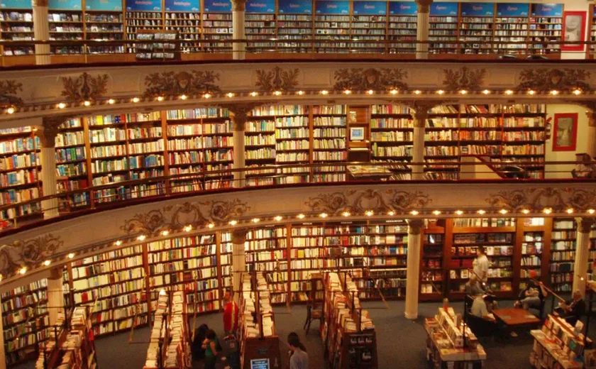 Em Buenos Aires, livrarias salvam a pátria e se firmam como atração de turismo