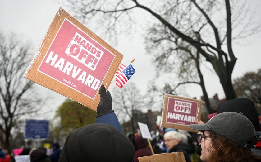 Estados Unidos vão voltar a avaliar pedidos de visto para estudantes