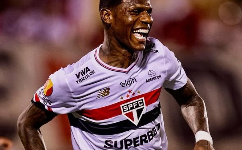 Arboleda se revolta com pênalti contra o São Paulo: 'Acabou o respeito com o maior do Brasil'