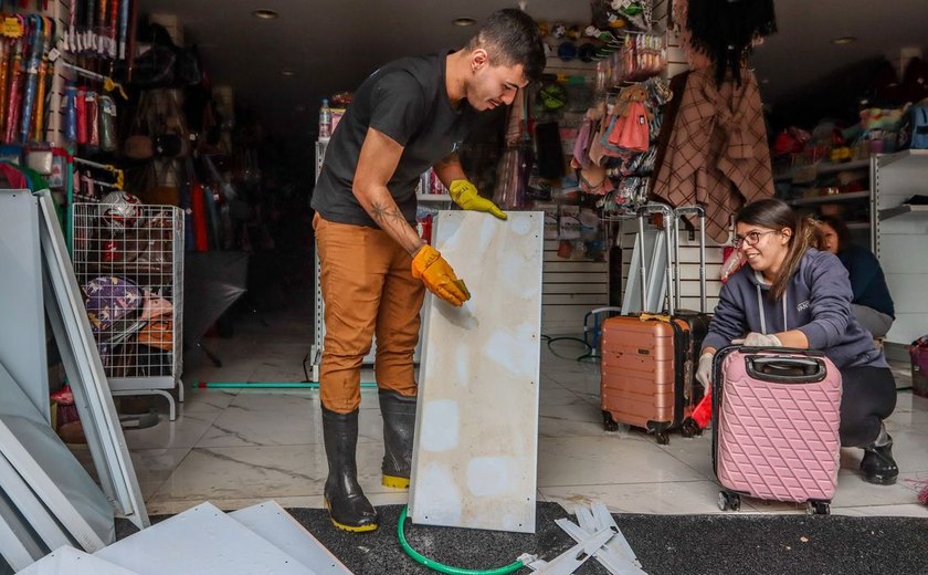 Porto Alegre envia dados de 30 mil famílias para Auxílio Reconstrução