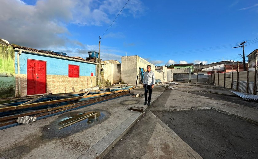 Prefeitura de Anadia inicia construção da praça de alimentação