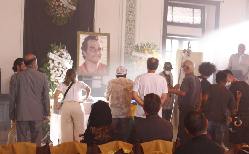Governo de Alagoas decreta luto oficial de três dias pela morte de Cacá Diegues