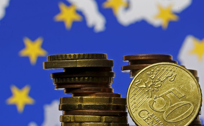 Zona do euro: PIB cai menos do que inicialmente estimado no 1º tri, diz revisão