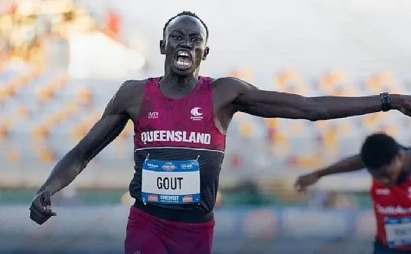 Novo Bolt? Australiano de 16 anos viraliza ao deixar adversários para trás; veja vídeo
