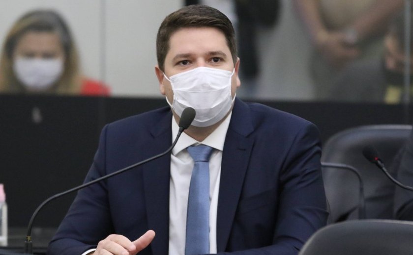 Projeto de Davi Davino Filho cria a Comenda Doutor Hélvio Auto