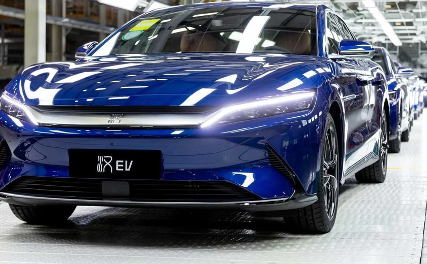 BYD apresenta esportivo elétrico de R$ 1,1 milhão para competir com Ferrari e Lamborghini