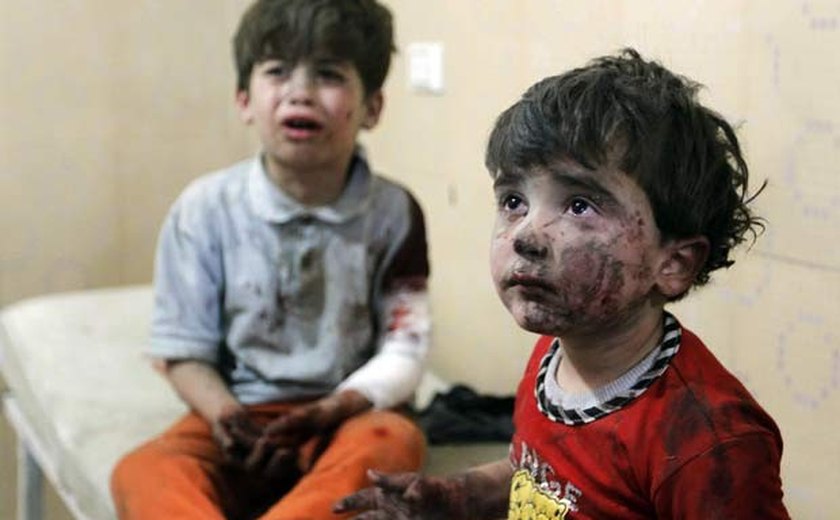 Centenas foram vítimas de bombas de fragmentação em 2015, diz ONU