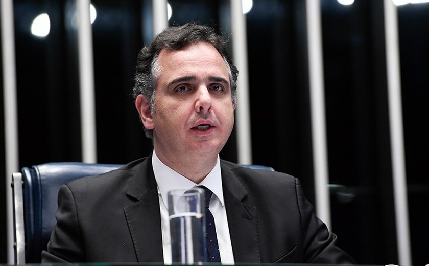 Pacheco diz que não avaliou e não conversou com senadores sobre proposta de compensação