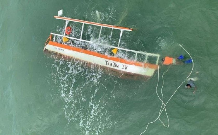 Acidente com catamarã deixa 2 turistas mortas em Maragogi (AL)