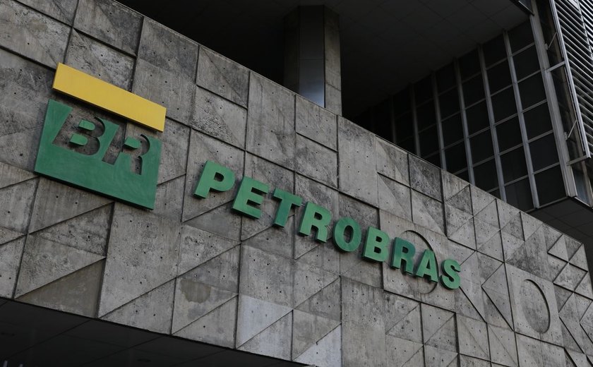 Petrobras diz não ter recebido nenhuma proposta do MME sobre alteração na política de preços