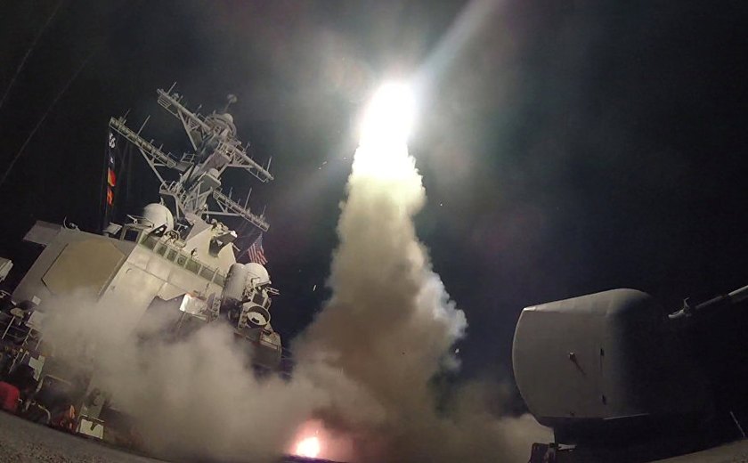 Mídia oficial da Síria diz que país é alvo de novo ataque de mísseis