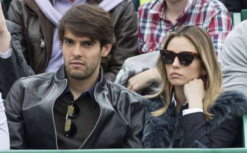 Kaká dá pensão, mas não aceita dividir patrimônio com Carol Celico em divórcio