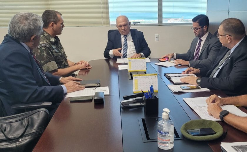 Presidente do TRE/AL recebe representantes do TCU para tratar da auditoria das Eleições 2022