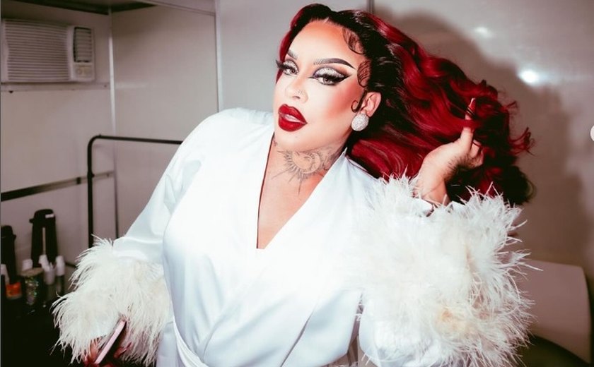 Gloria Groove para o trânsito com show gratuito na Avenida Paulista