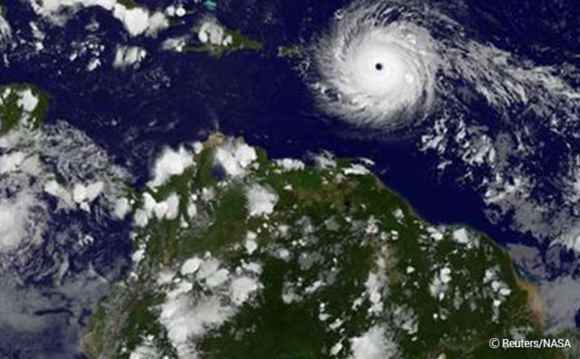 Furacão de categoria 5 atinge ilhas do Caribe