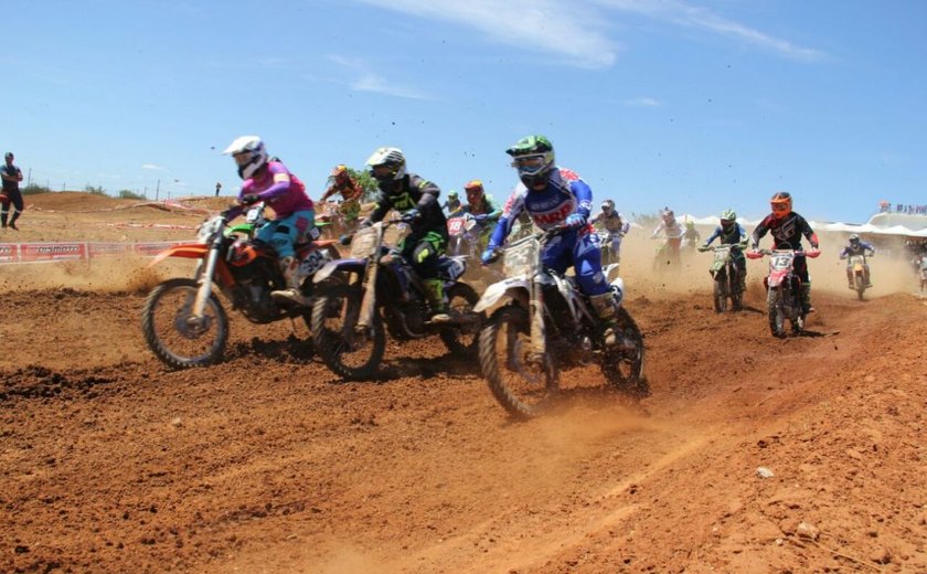 Arapiraca recebe atletas de todo Nordeste para a prévia do Viva Motocross