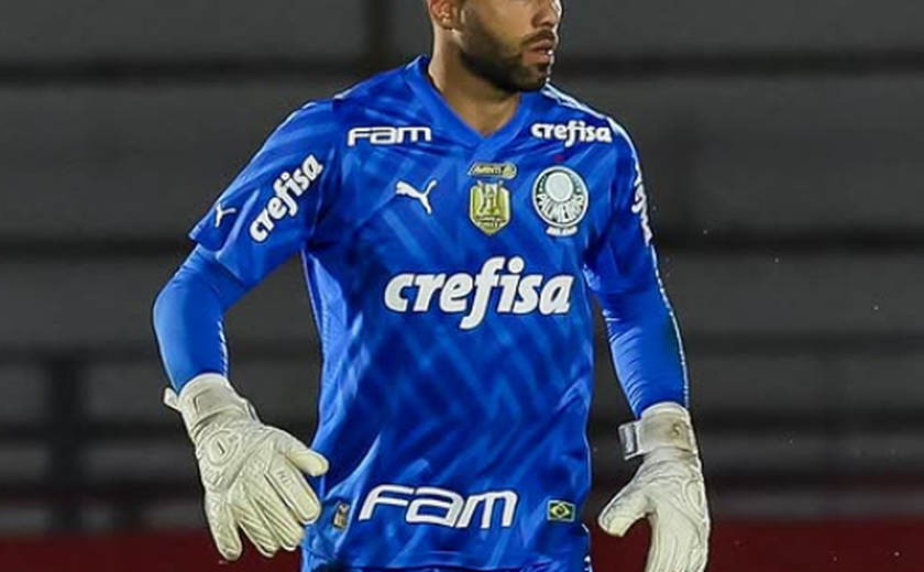 Marcelo Lomba tem contrato renovado e vê Palmeiras forte em 2025: 'Brigar pelo topo'
