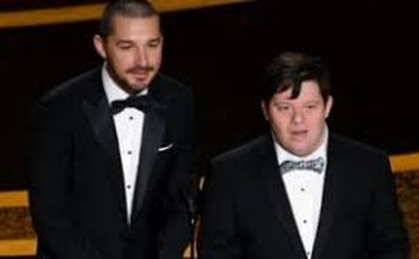 Mãe de ator com síndrome de Down nega que Shia LaBeouf o tenha desrespeitado