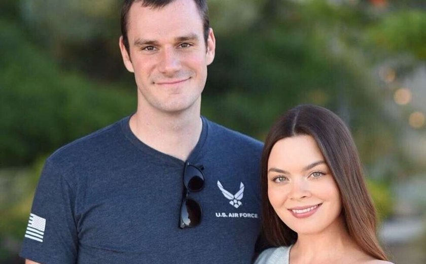 Nasce filha de Scarlett Byrne, de ‘Harry Potter’, e Cooper Hefner