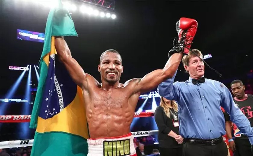 Antes da luta, Shakur Stevenson diz estar em um nível superior a Robson Conceição