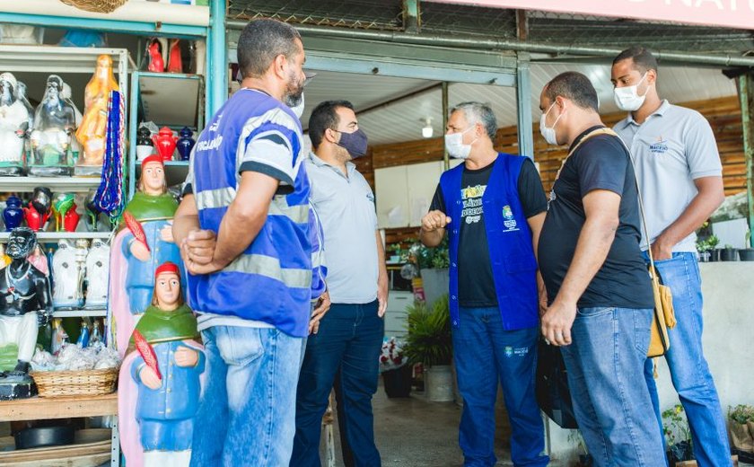 Mercados públicos recebem ação do Maceió Unida Contra a Dengue