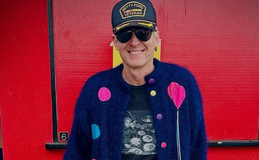 Foo Fighters demite baterista Josh Freese após dois anos: 'Decepcionado'