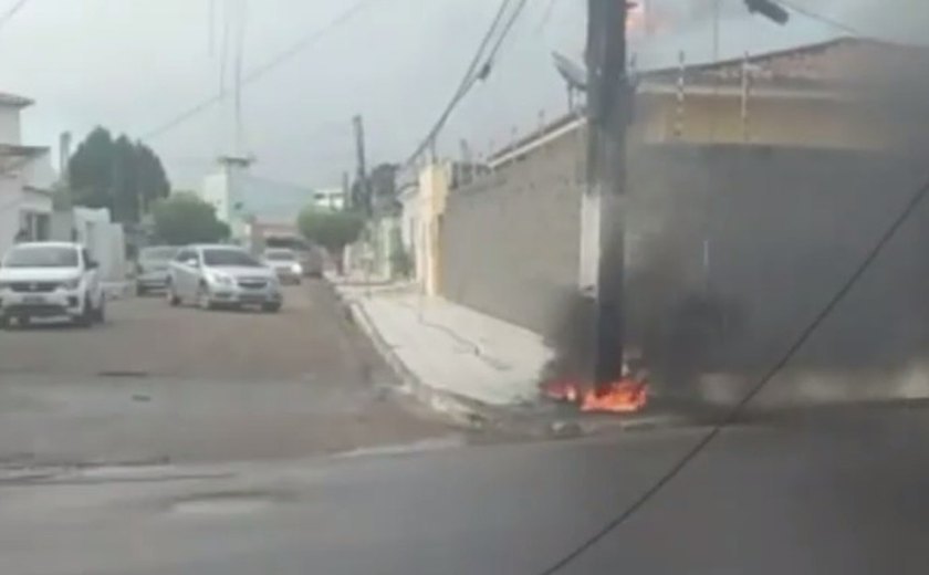 Arapiraca: incêndio em poste da equatorial assusta moradores