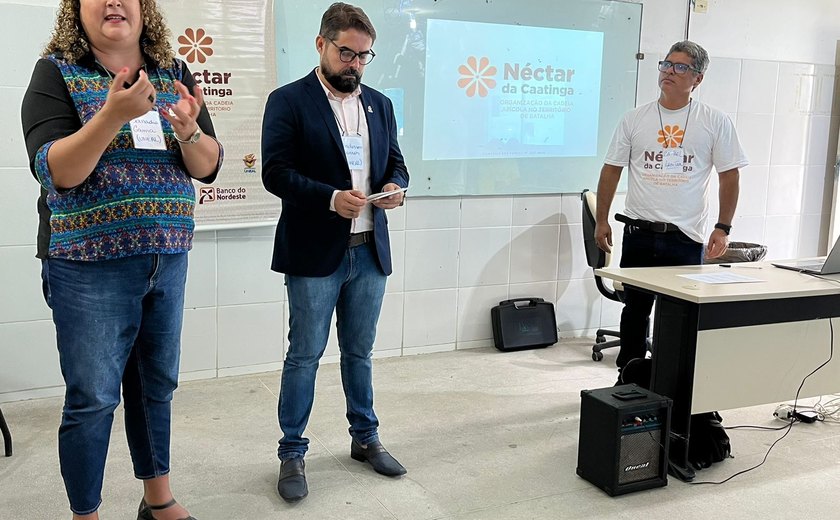 UNEAL participa de encontro sobre apicultura em Batalha