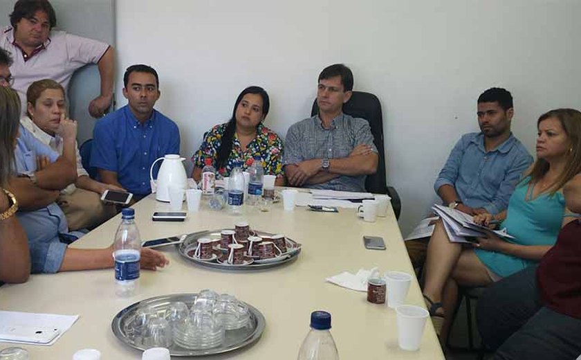 Prefeito Marcelo Beltrão anuncia pacote de medidas de redução de despesas em Jequiá da Praia