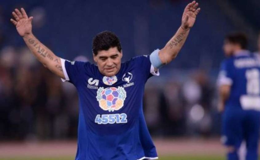 Maradona avalia prêmio de melhor do mundo para CR7 e cita Neymar