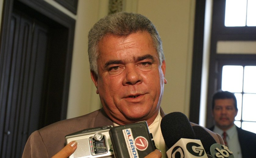 Justiça absolve deputado João Beltrão da acusação de ter mandado matar PM