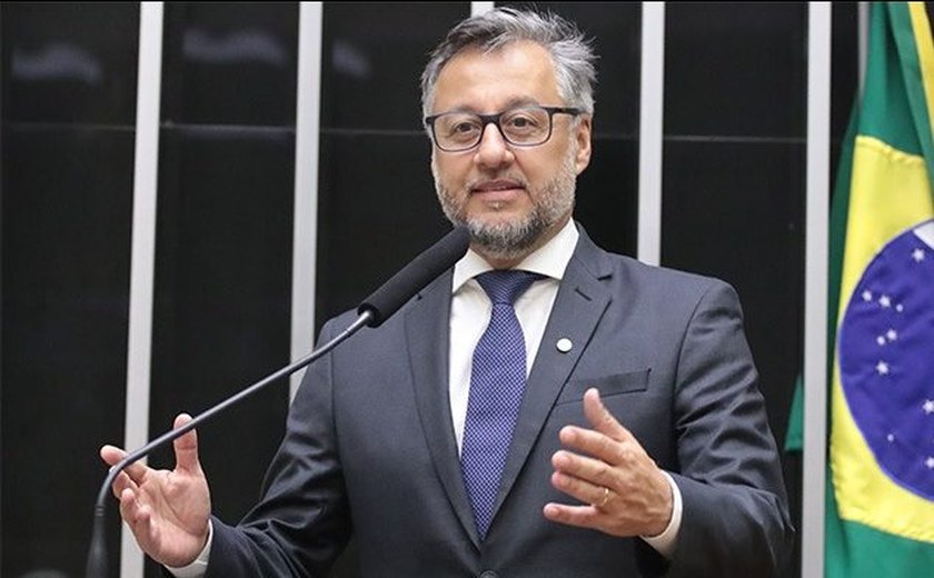 Comissão aprova projeto que garante internação em UTI externa por planos de saúde