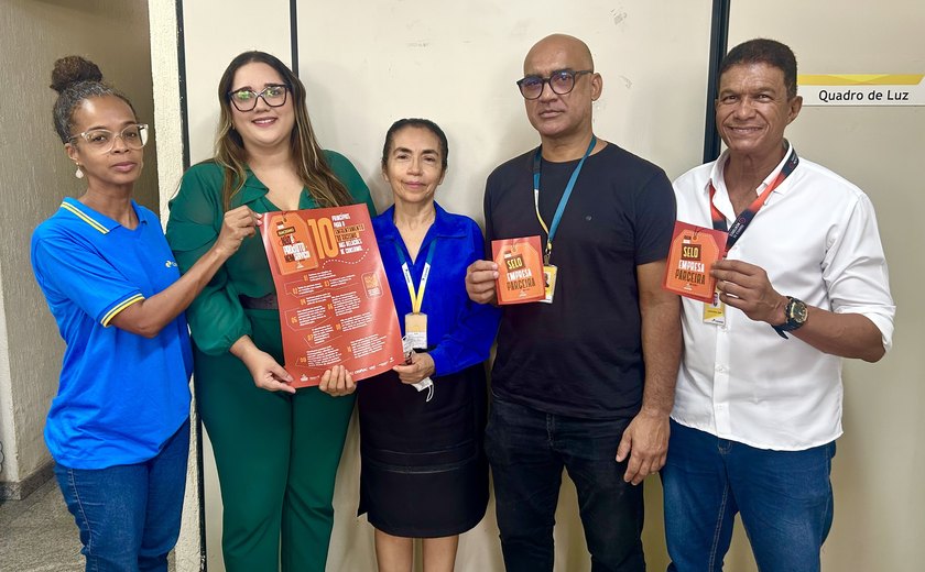 Procon Racial é levado à agência dos Correios do Centro