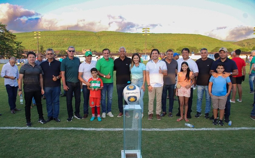 São José da Laje: prefeita Ângela Vanessa inaugura maior complexo esportivo da região