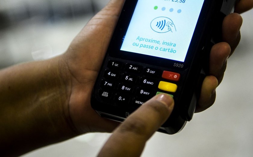 Endividamento das famílias se mantém estável em junho