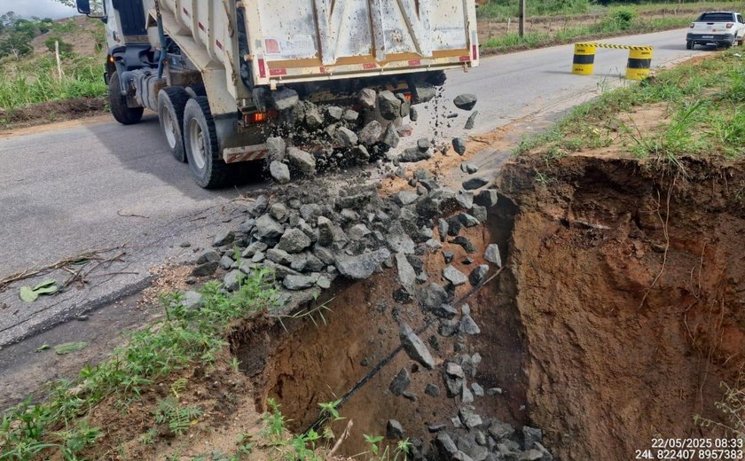 Acostamento na AL-210 recebe contenção de erosão entre Capela e Atalaia