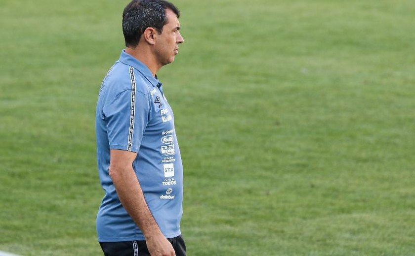 Carille observa reservas do Santos em goleada na Portuguesa Santista e Nonato aprova atividade